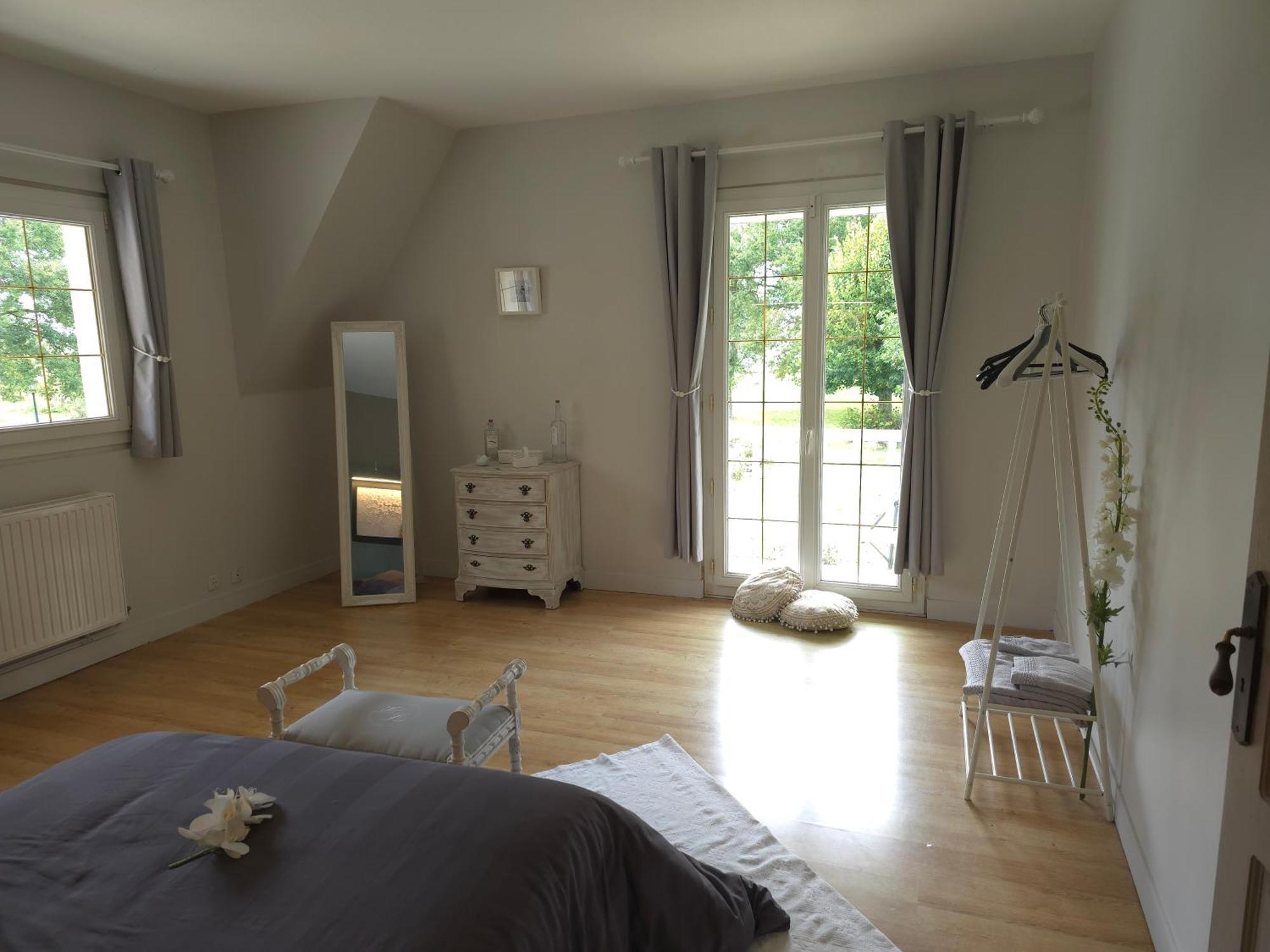 Bed and Breakfast Domaine Des Bruns Châtillon-Coligny Exterior foto