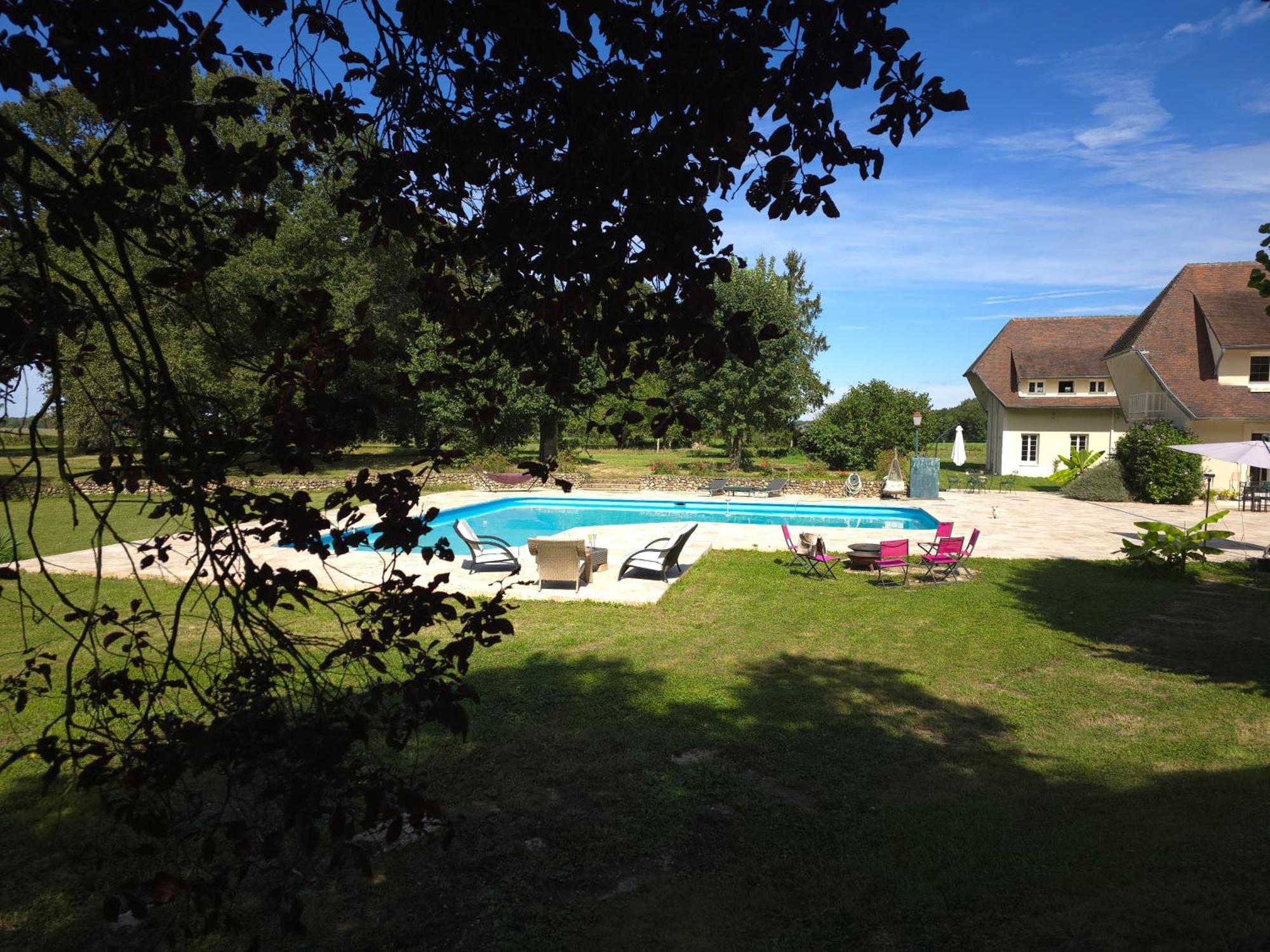 Bed and Breakfast Domaine Des Bruns Châtillon-Coligny Exterior foto