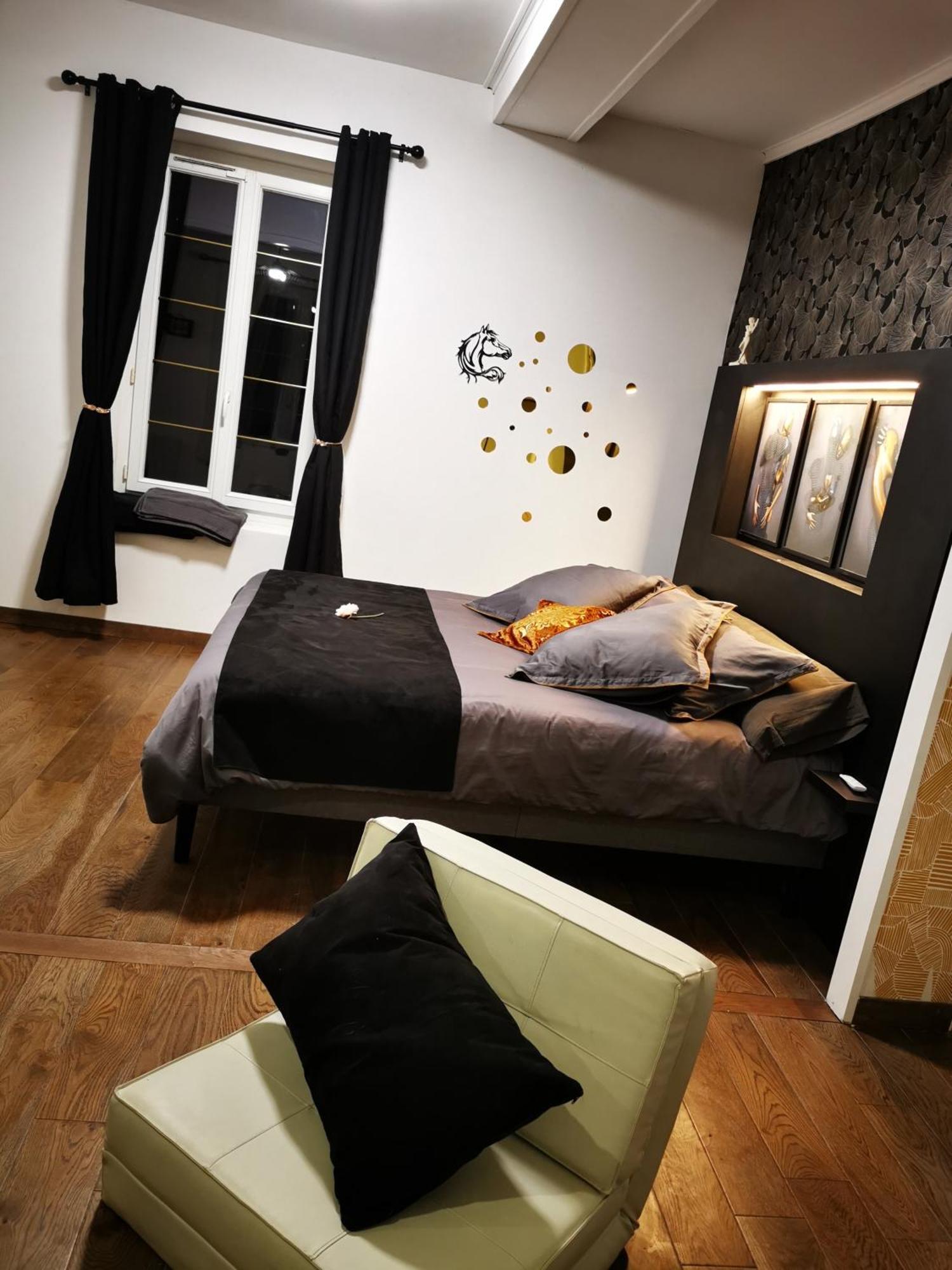 Bed and Breakfast Domaine Des Bruns Châtillon-Coligny Exterior foto
